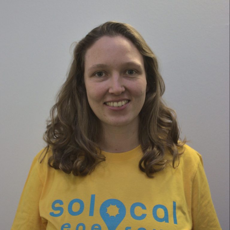 Anna Schilling im SoLocal Energy - T-Shirt